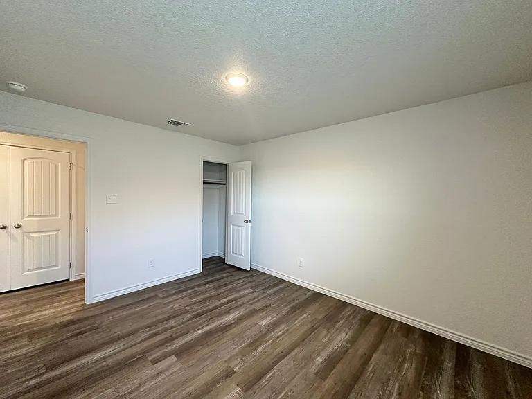 234B Dolphin Dr — Photo 17