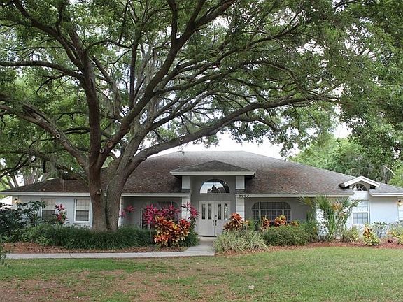 2nd image of 3002 Pine Club Dr