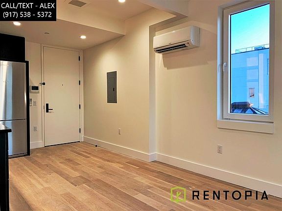 5th image of 1052 Greene Ave #520