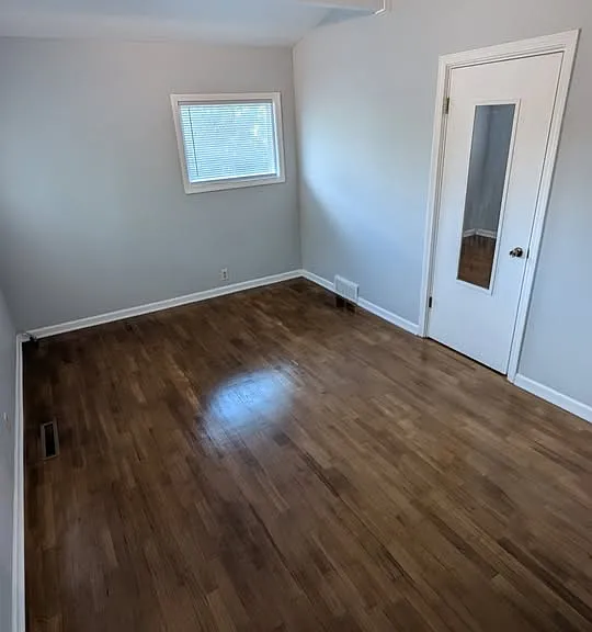 5375 Seymour Rd — Photo 16