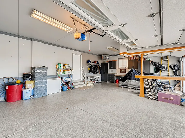 1020 Evergreen Ct — Photo 24