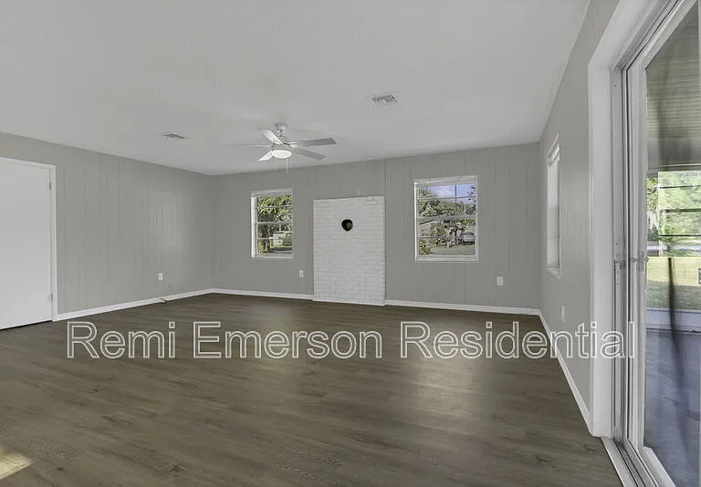 14025 SE 54th Ct — Photo 5
