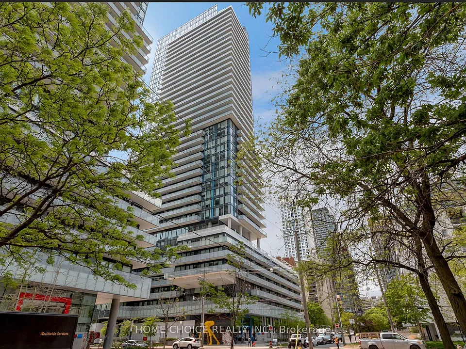 161 Roehampton Ave #2103