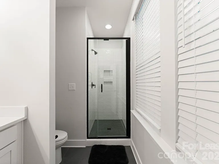 648 W End Dr — Photo 34