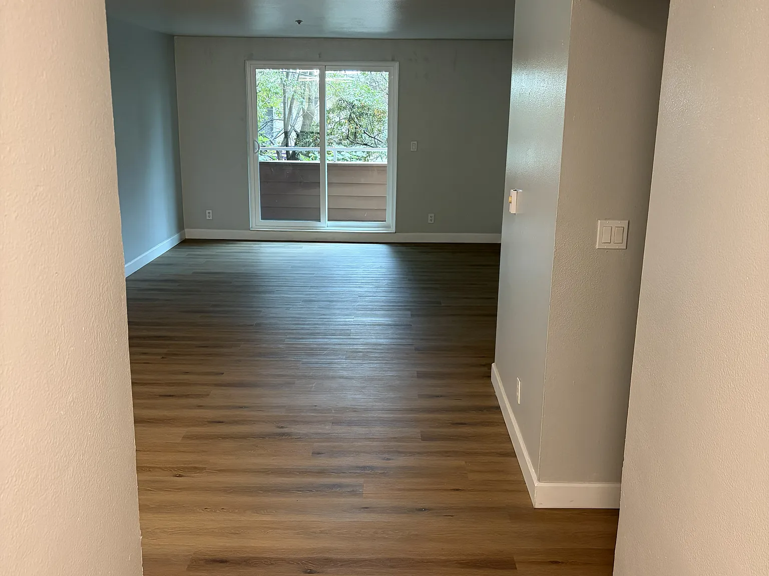 2 bed, 799 sqft, $2,700 — Photo 3