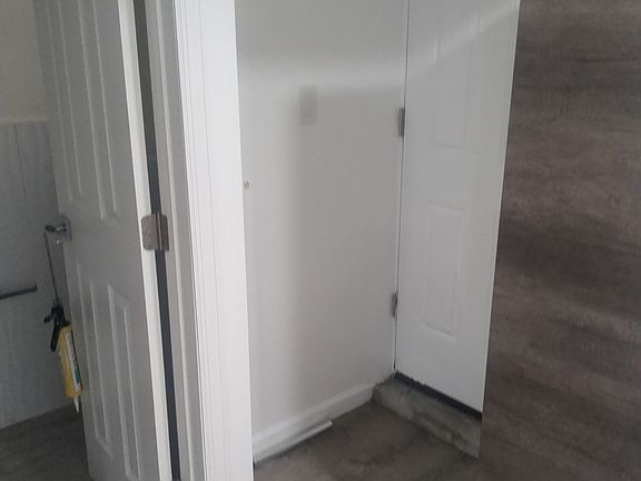 5th image of 802 E 39th St Floor 1