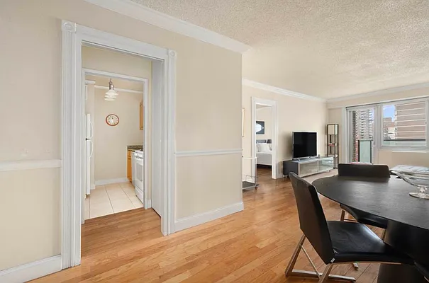 Living room, photo 4