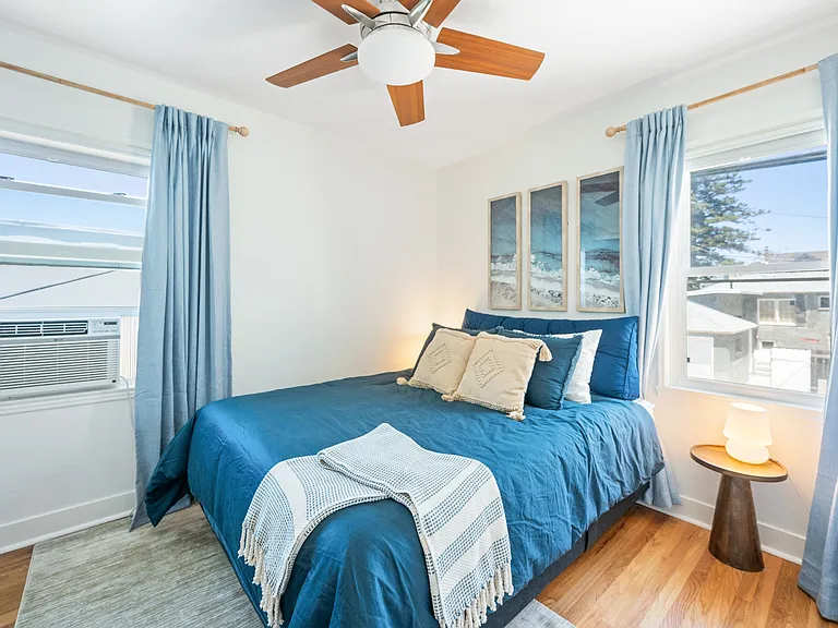 3717 Riviera Dr — Photo 18