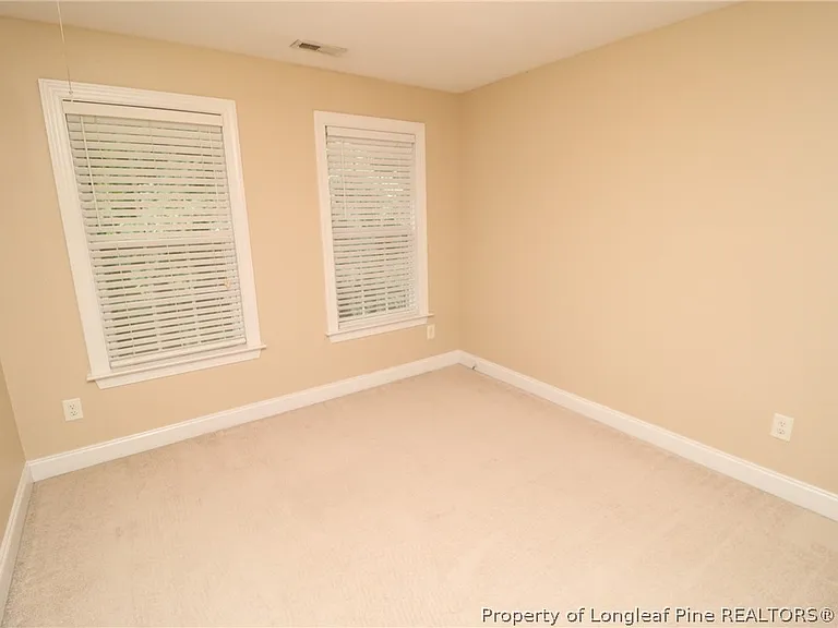 36 W Trafalgar Ct — Photo 29