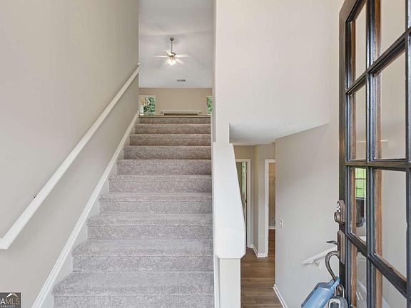 5th image of 785 Pinewood Dr NW