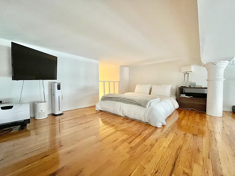 250 Mercer St #C417 — Photo 11