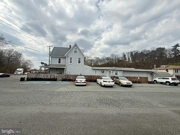 5th image of 145 Spring Valley Rd