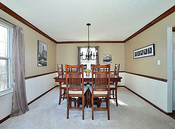 5th image of 318 Yorktown Dr