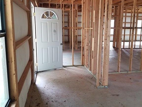2nd image of 21103 County Road 452