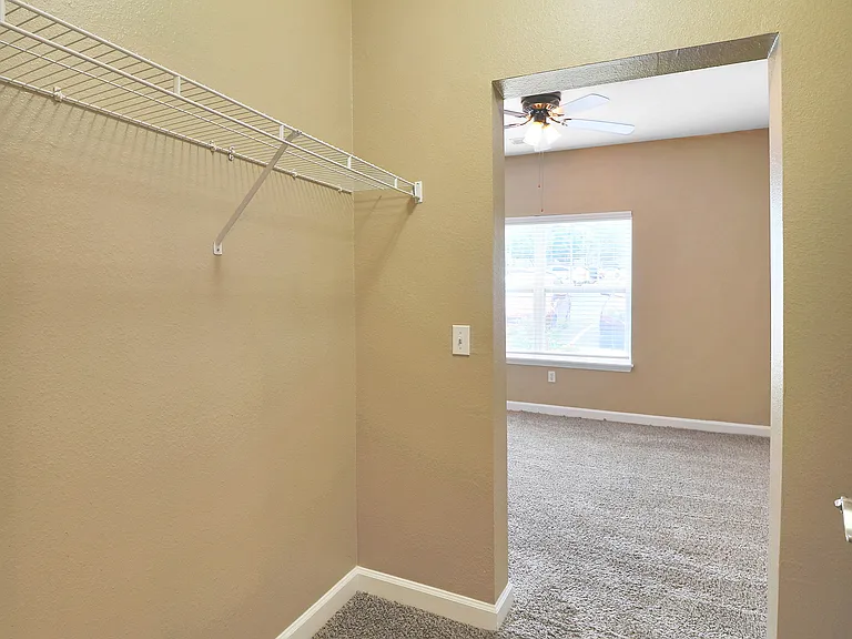 Mountain Ranch Apartments — Photo 24