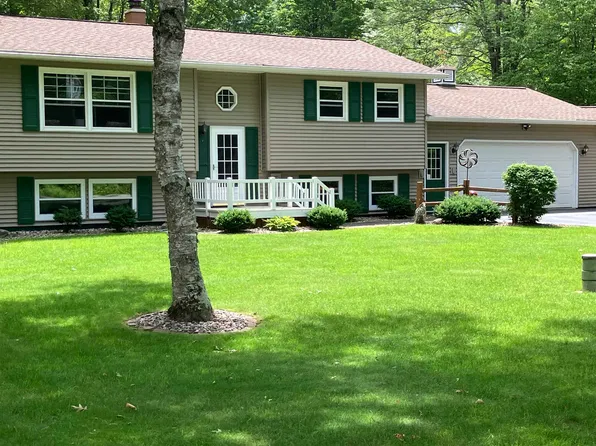 176155 Willow Ln, Hatley, WI 54440