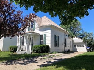 93 5th Ave, Keystone, IA 52249