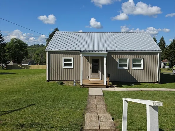 124 Cooper St N, Uniontown, PA 15401
