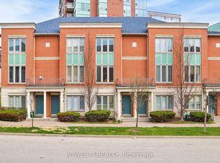 26 Suncrest Blvd, Markham, ON L3T 7Y4