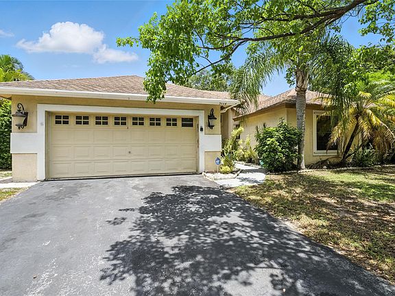 2nd image of 5172 NW 53rd Avenue