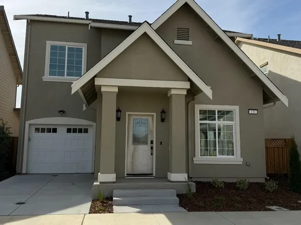 130 Alan Ln, Hollister, CA 95023
