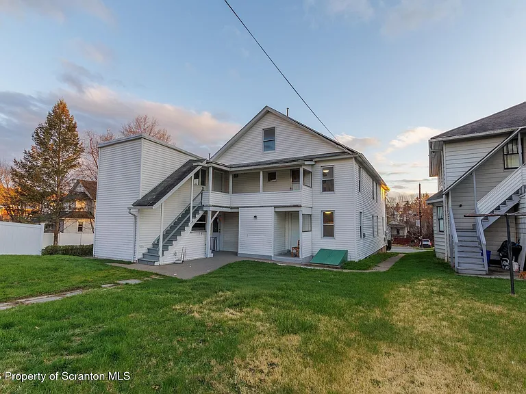 623 E Elm St #3 — Photo 17