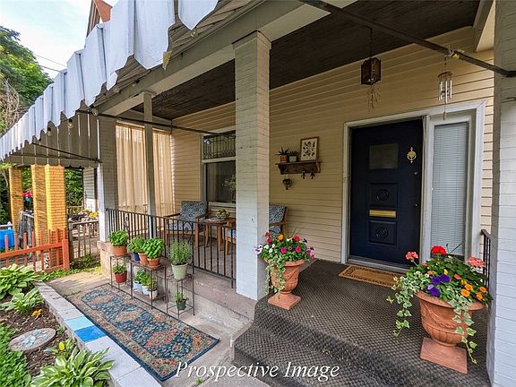 3rd image of 209 Estella Ave