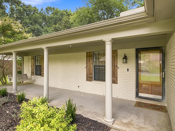 3rd image of 1120 Verlington Dr