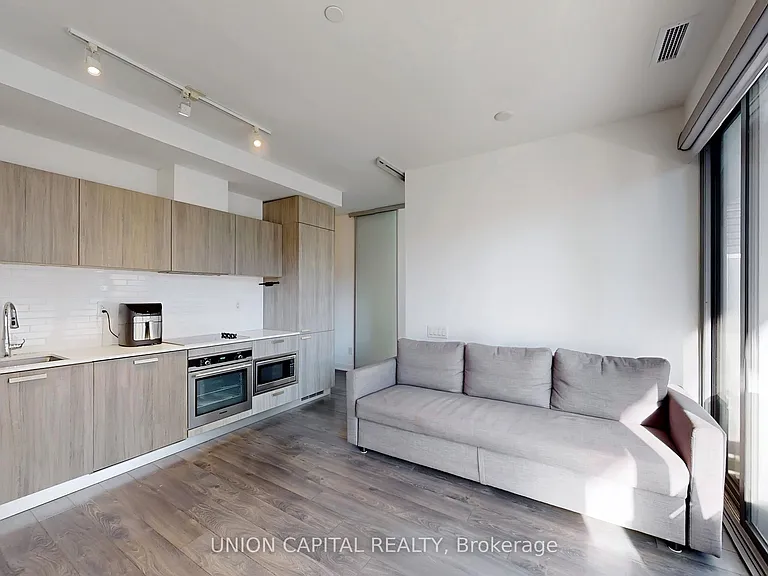 50 Charles St E #1112 — Photo 1