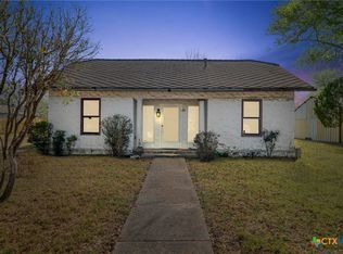 809 S Pecan Ave, Luling, TX 78648