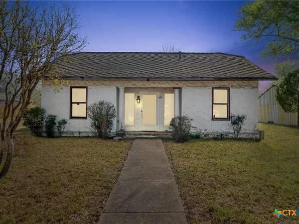 809 S Pecan Ave, Luling, TX 78648