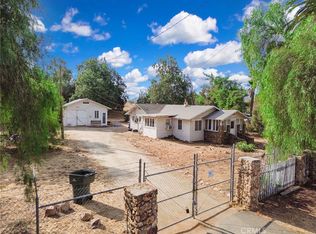 10560 Robinson Ave, Riverside, CA 92505