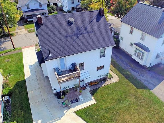 2nd image of 128 Hyde Ave