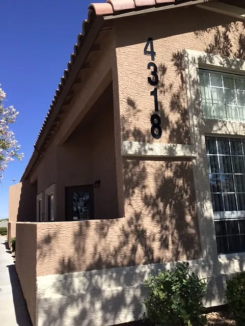 2 bed, 2.5 bath, 1000 sqft, $1,849 — Photo 1
