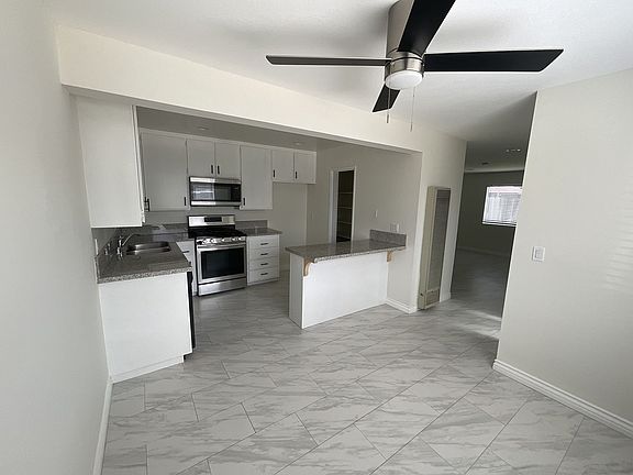 3rd image of 16552 Hillview Cir APT D
