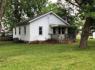 803 Fairground Ave, Newton, IL 62448