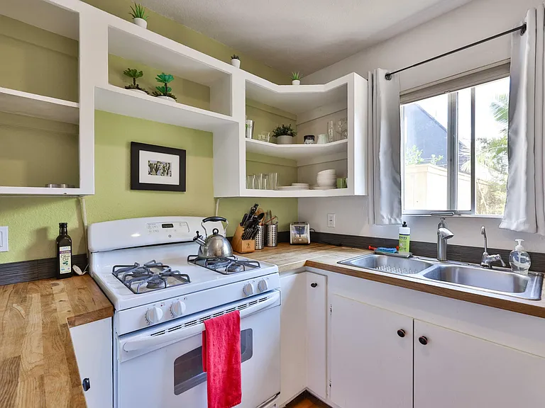 3270 Cedar St #A — Photo 14