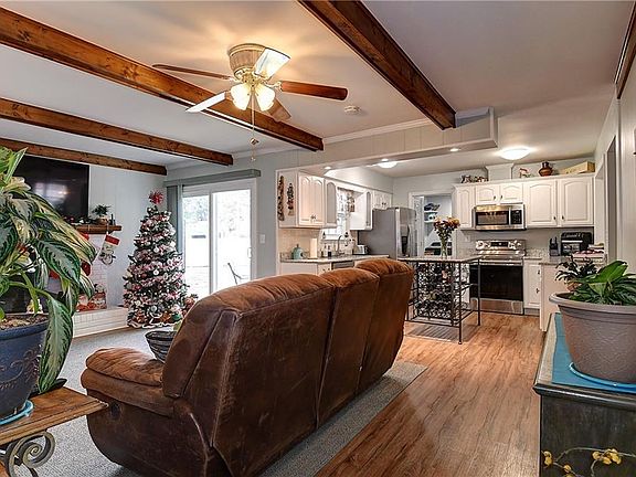 5th image of 208 Tice Ct