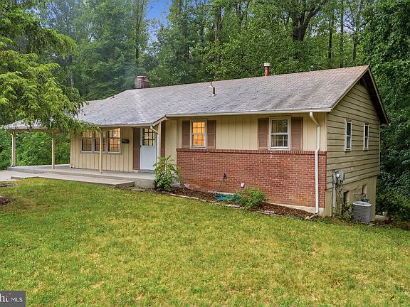 3rd image of 14391 Orange Ct