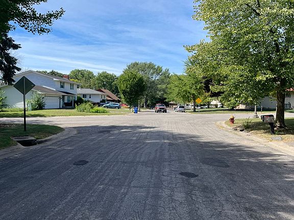 5th image of 1963 Warbler Ln