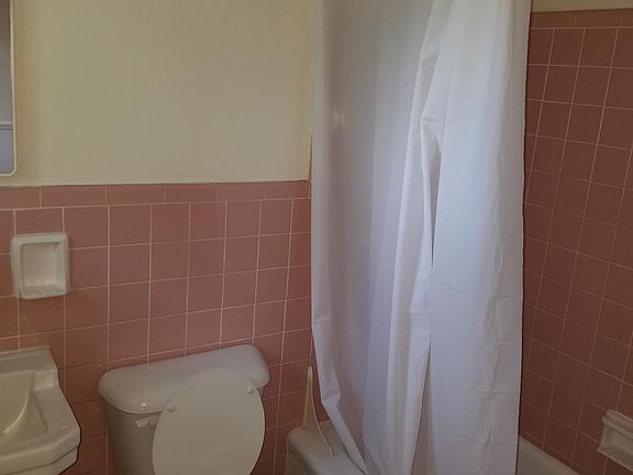 3rd image of 2837 Minto Ave #14 & 21