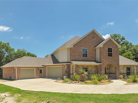 2nd image of 1350 Creek Cir