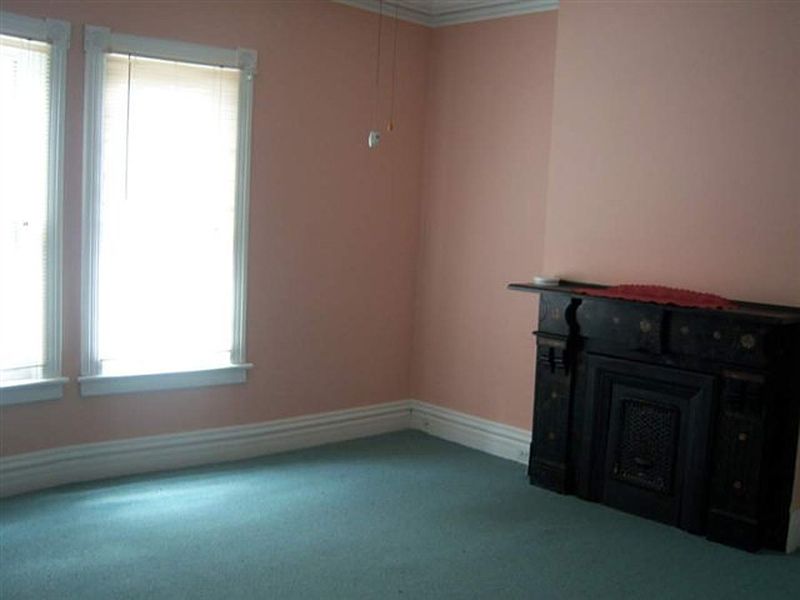 4th image of 254 STOW Avenue