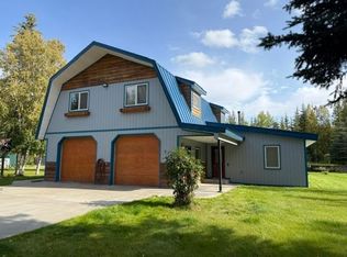 570 Keeling Rd, Fairbanks, AK 99705