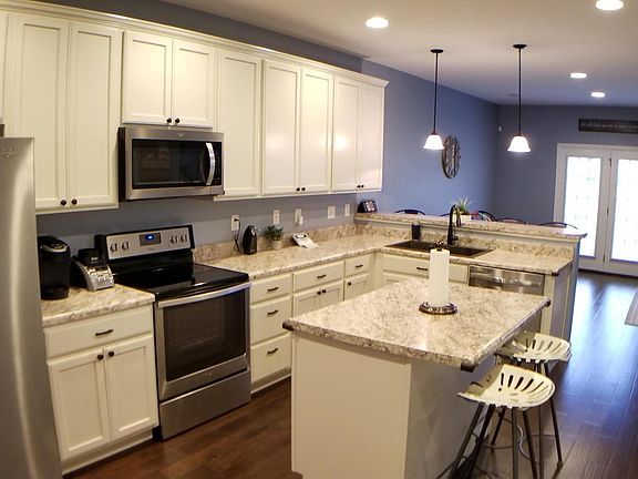 3rd image of 2325 Madeline Vine Ln
