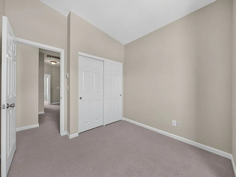 385 Race St — Photo 14