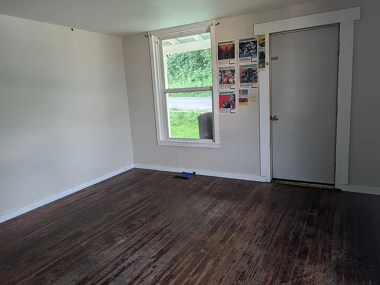 219 S State St — Photo 5