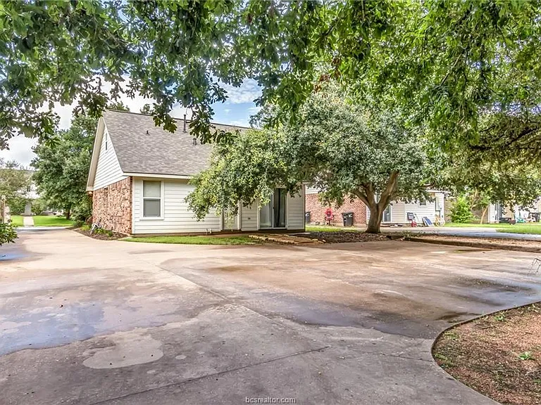 2411 Pintail Loop — Photo 19
