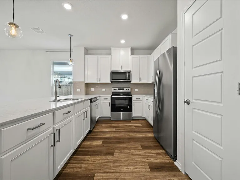 7712 Libretto Ln — Photo 9
