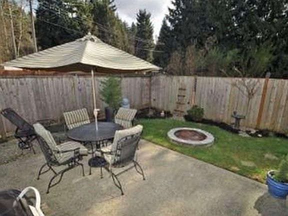 3rd image of 9310 191st St E